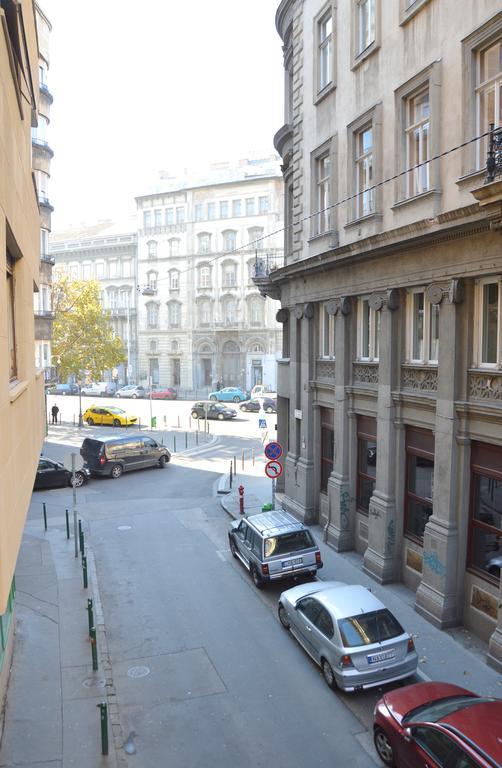Appartamento Classic Flat At Basilica Budapest Esterno foto