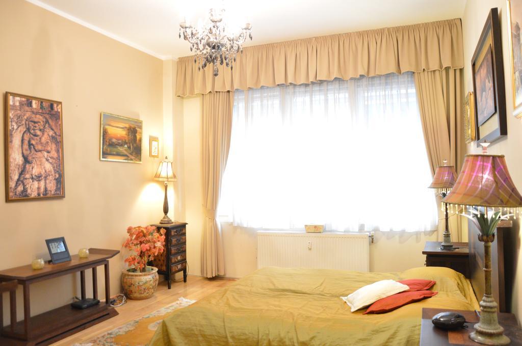 Appartamento Classic Flat At Basilica Budapest Esterno foto